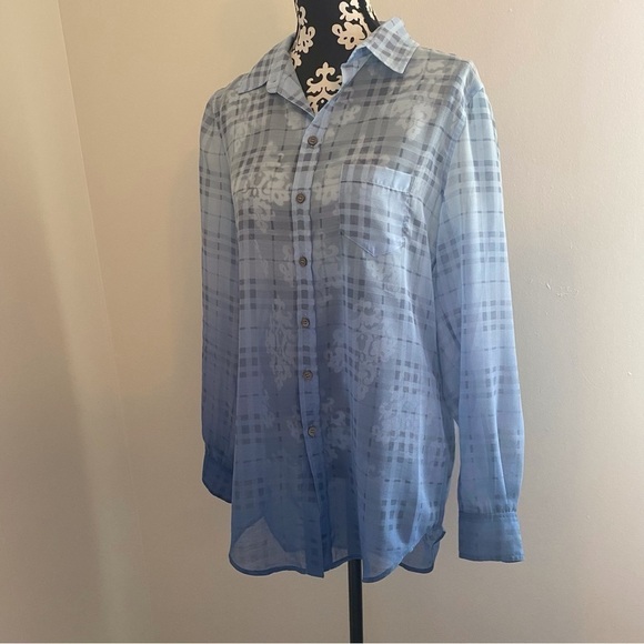 Two by Vince Camuto Ombré Plaid Button Front Shirt - Picture 2 of 13
